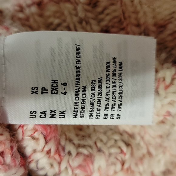 American Eagle Sweater - Picture 5 of 6